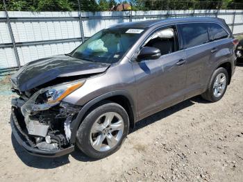  Salvage Toyota Highlander