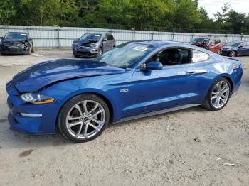  Salvage Ford Mustang