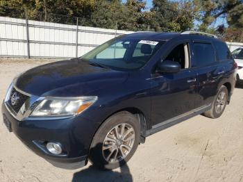  Salvage Nissan Pathfinder