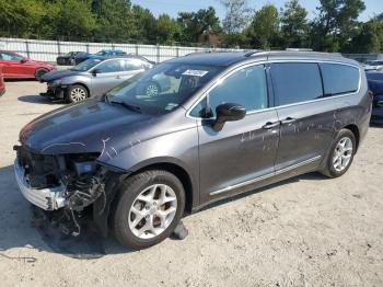  Salvage Chrysler Pacifica