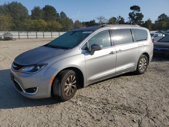  Salvage Chrysler Pacifica