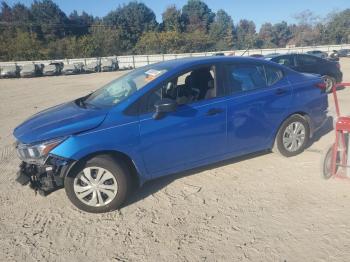  Salvage Nissan Versa