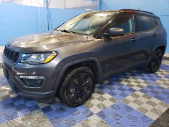  Salvage Jeep Compass