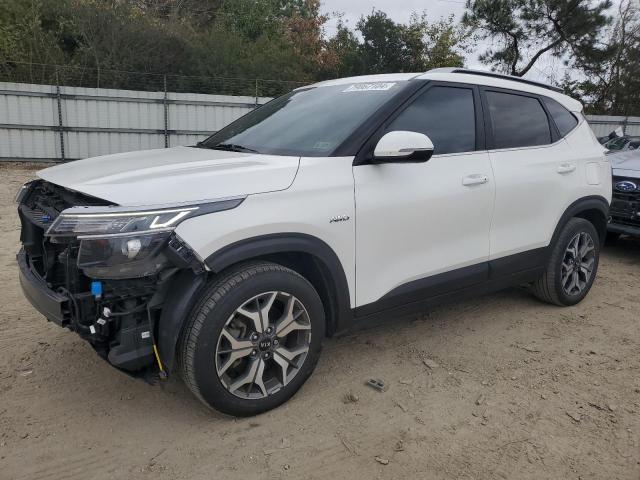  Salvage Kia Seltos