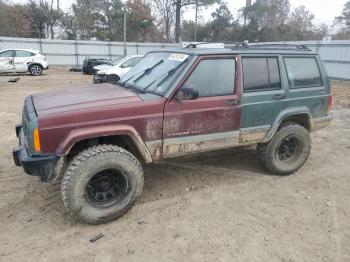  Salvage Jeep Cherokee