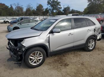  Salvage Kia Sorento