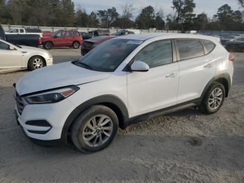  Salvage Hyundai TUCSON