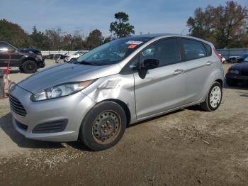  Salvage Ford Fiesta