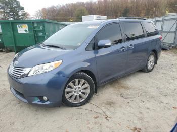  Salvage Toyota Sienna