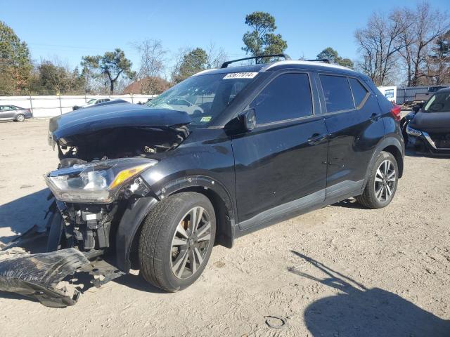  Salvage Nissan Kicks