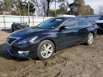  Salvage Nissan Altima