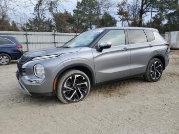  Salvage Mitsubishi Outlander