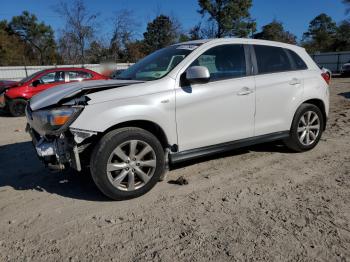  Salvage Mitsubishi Outlander