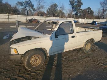  Salvage Toyota Pickup