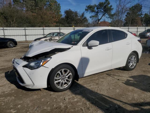  Salvage Toyota Yaris