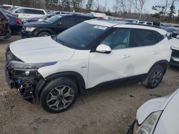  Salvage Kia Seltos