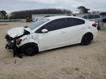  Salvage Kia Forte