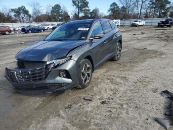  Salvage Hyundai TUCSON