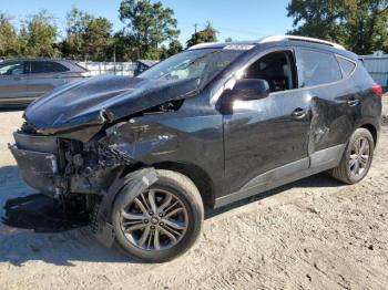  Salvage Hyundai TUCSON