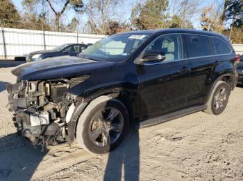  Salvage Toyota Highlander