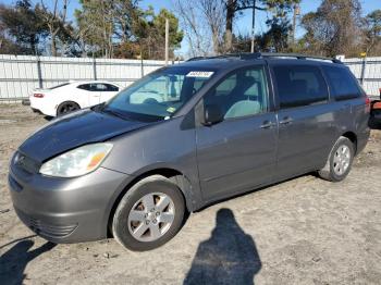  Salvage Toyota Sienna