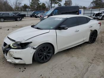  Salvage Nissan Maxima