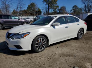  Salvage Nissan Altima