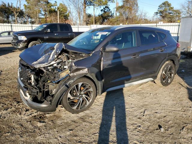  Salvage Hyundai TUCSON