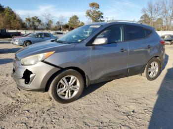  Salvage Hyundai TUCSON