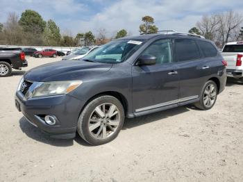  Salvage Nissan Pathfinder