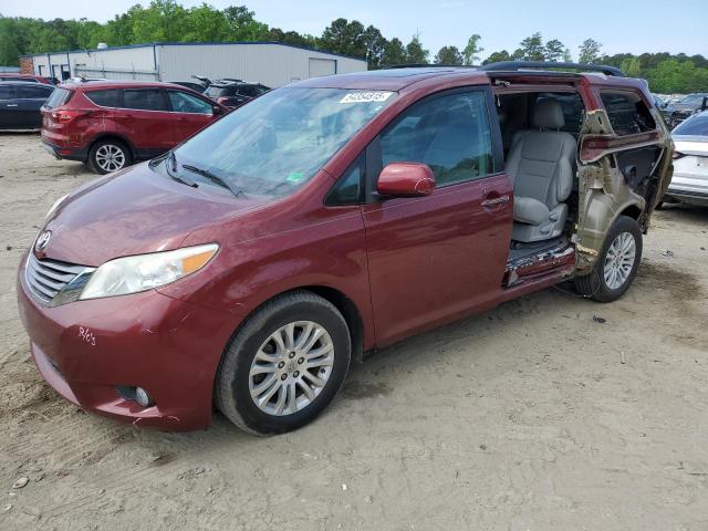  Salvage Toyota Sienna