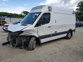  Salvage Mercedes-Benz Sprinter