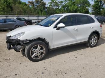  Salvage Porsche Cayenne