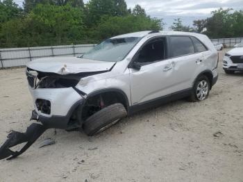  Salvage Kia Sorento