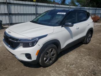  Salvage Kia Seltos