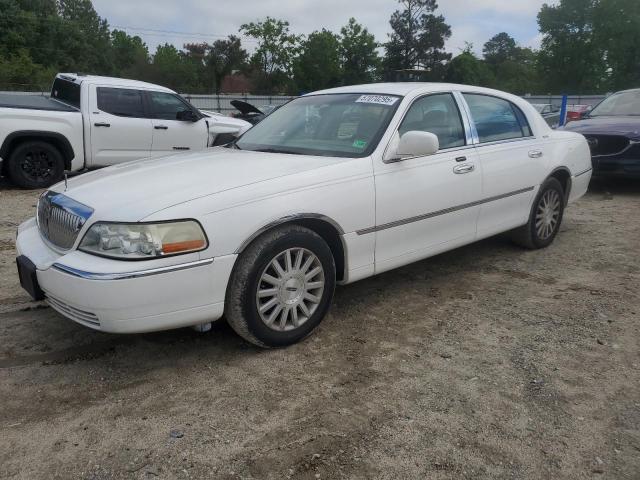  Salvage Lincoln Towncar