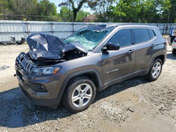  Salvage Jeep Compass