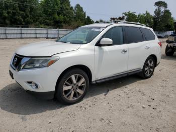  Salvage Nissan Pathfinder