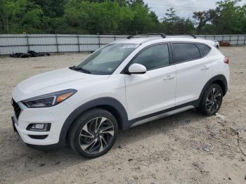  Salvage Hyundai TUCSON