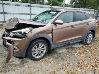  Salvage Hyundai TUCSON
