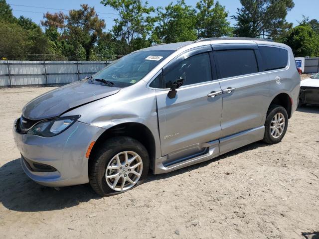  Salvage Chrysler Minivan