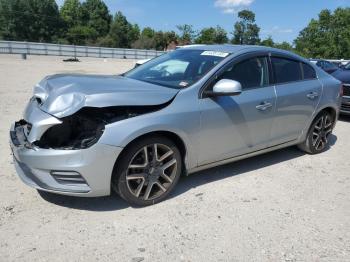  Salvage Volvo S60