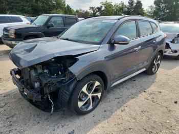  Salvage Hyundai TUCSON