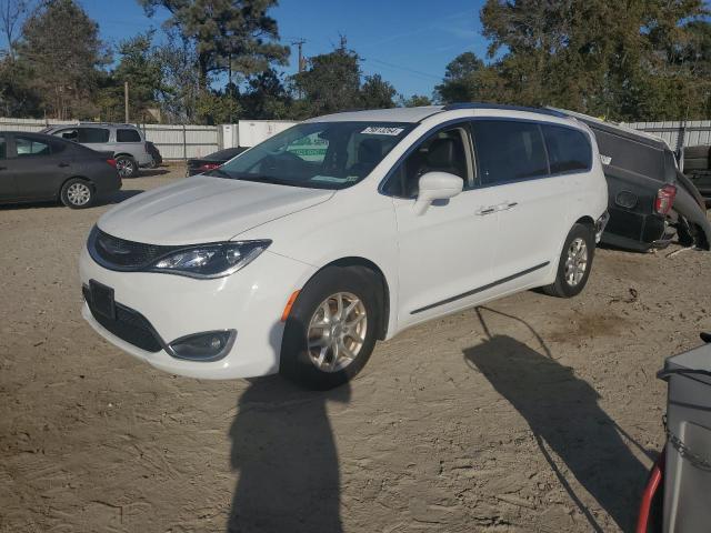  Salvage Chrysler Pacifica