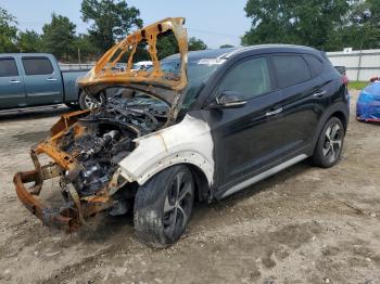  Salvage Hyundai TUCSON