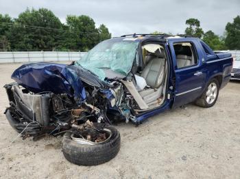  Salvage Chevrolet Avalanche