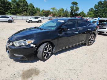  Salvage Nissan Maxima