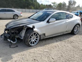  Salvage Hyundai Genesis