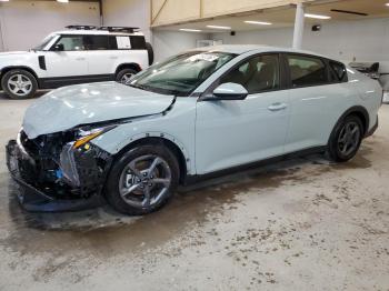  Salvage Kia K4 Lx