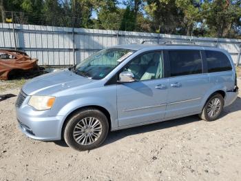  Salvage Chrysler Minivan